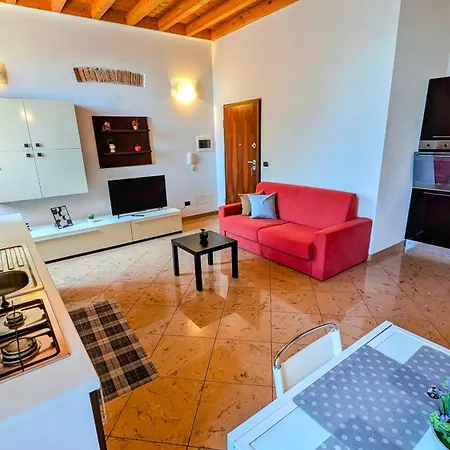 Innit Benzoni Apartamento *